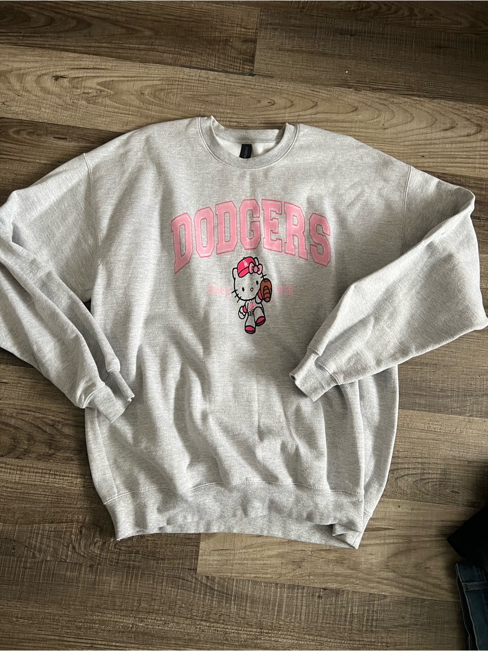 Gray Crewneck Sweatshirt with Pink Dodgers & Character Graphic